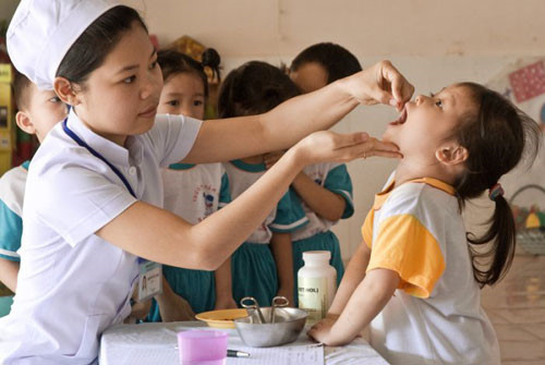 Báo động trẻ em Việt Nam rơi vào &#34;nạn đói tiềm ẩn&#34; - 1