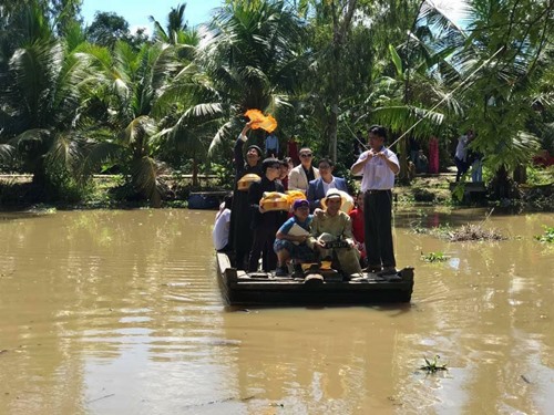 Hóa ra cưới &#34;người tên T&#34; không phải Mỹ Tâm mà là người này - 2