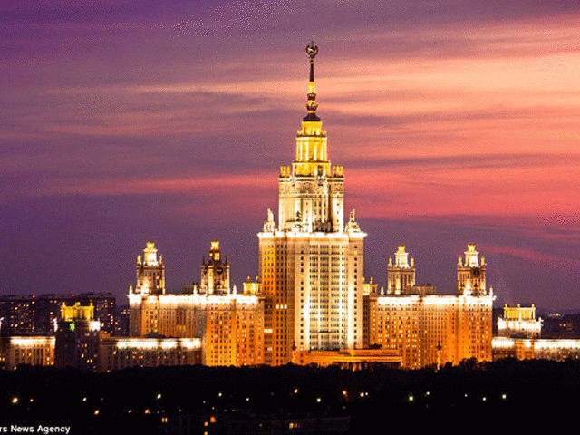 ĐH đẹp nhất nước Nga lung linh như tòa lâu đài trong cổ tích