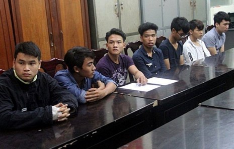 9 thanh niên đập phá hàng loạt ô tô ở Đà Nẵng bị bắt - 1