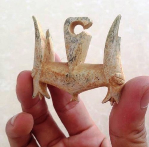 Huế: Phát hiện vật lạ, nghi trang sức cổ hiếm có ở VN - 3