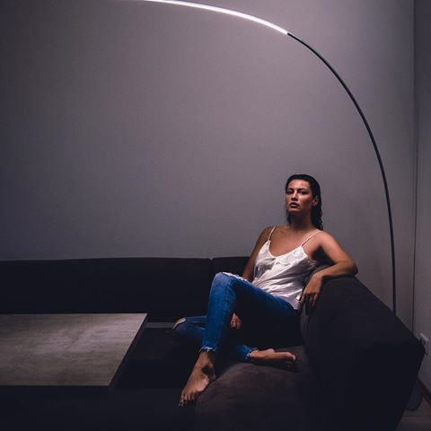 Vẻ gợi cảm của mỹ nữ tình 1 đêm với sao "Chúa tể chiếc nhẫn" - 9