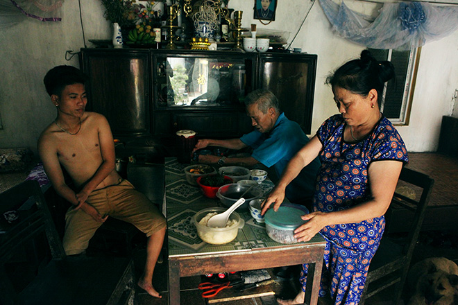 Kì lạ gia đình tay một ngón, chân như chân chim ở Hà Nam - 11