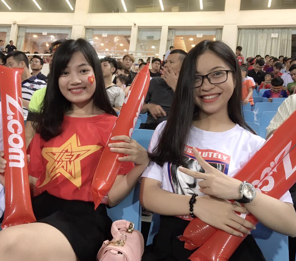 Sao trẻ U20 Việt Nam "khoe" bạn gái xinh như hot girl - 10