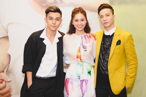 Vân Ngô đấu giá tượng Phật vàng, quyên được 8 tỷ cho trẻ em nghèo - 14