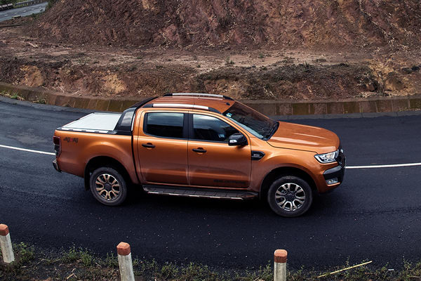 Ford Ranger ở Việt Nam thêm bản mới giá 866 triệu đồng - 2