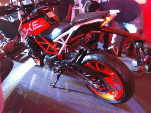 Loạt xe KTM Duke 2017 chốt ngày ra mắt xứ vạn đảo - 2