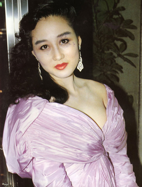 Thềm ngực đầy của vợ Lý Liên Kiệt "quyến rũ" cả làng võ Trung Quốc - 6