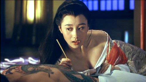 Thềm ngực đầy của vợ Lý Liên Kiệt "quyến rũ" cả làng võ Trung Quốc - 10