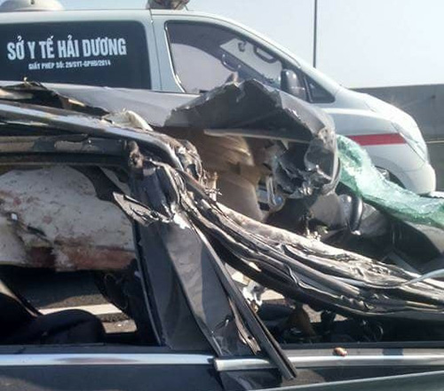 Tin mới vụ Mercedes đâm xe tải trên cao tốc Hà Nội-Hải Phòng - 1
