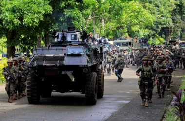 Quân đội Philippines thắng thế ở thành phố bị IS chiếm - 1