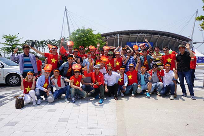 U20 Việt Nam đá &#34;Chung kết&#34;: Hai vạn anh em VN tiếp lửa ở Hàn Quốc - 1
