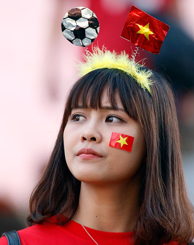 U20 Việt Nam chia tay World Cup, CĐV nữ xinh &#34;ngẩn ngơ&#34; - 10