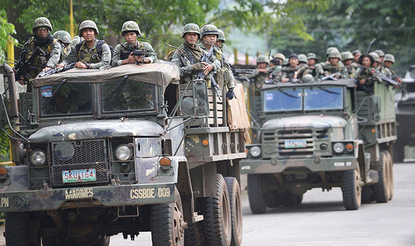 Mặc Toà tối cao, ông Duterte tiếp tục thiết quân luật - 2