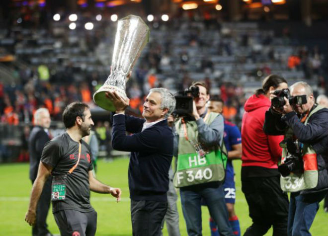 MU thống trị Europa League: Logic của Jose Mourinho - 1