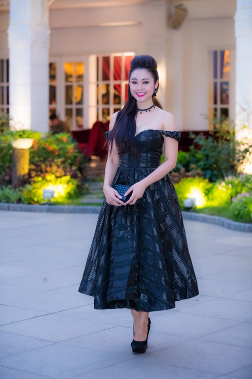 Bảo Trâm bụng bầu vẫn sexy không kém sao "Nhật ký Vàng Anh" - 8