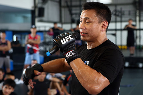 Lương Triều Vỹ gặp “ác mộng” khi đọ sức võ sĩ gốc Việt - 3