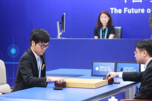 Bất khả chiến bại, AlphaGo tuyên bố ‘rửa tay gác kiếm’ - 1