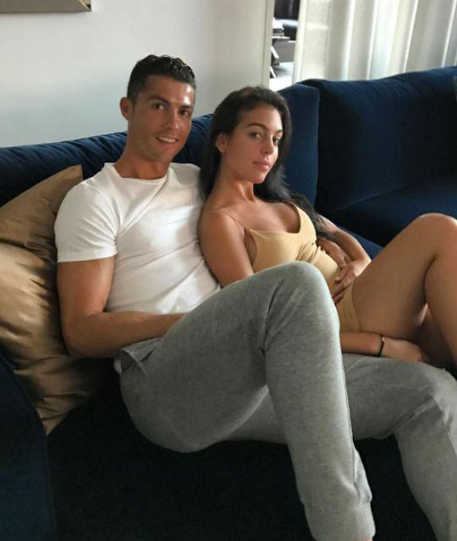 Mẹ chồng nói không mang bầu, bồ Ronaldo đi gặp bác sỹ - 1