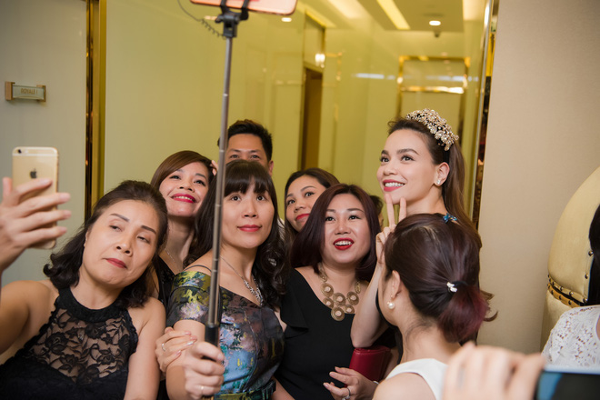 Giữa bão thị phi, đây là lý do Hà Hồ không sợ bị "chụp lén" - 5