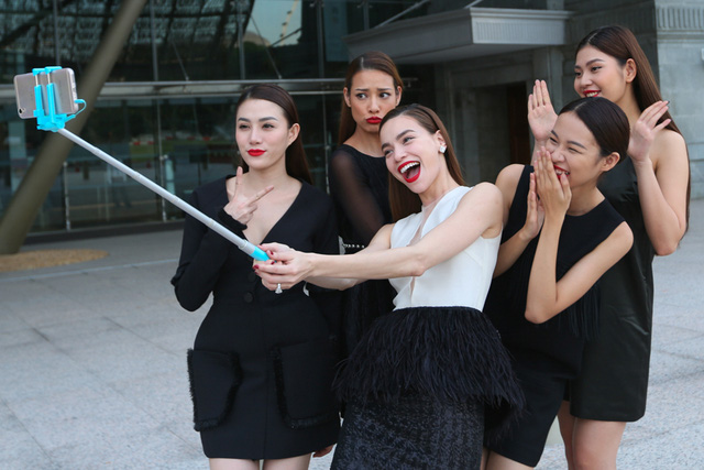 Giữa bão thị phi, đây là lý do Hà Hồ không sợ bị "chụp lén" - 6