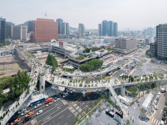 Cầu vượt bỏ không hóa khu vườn trên cao đẹp lạ ở Hàn Quốc