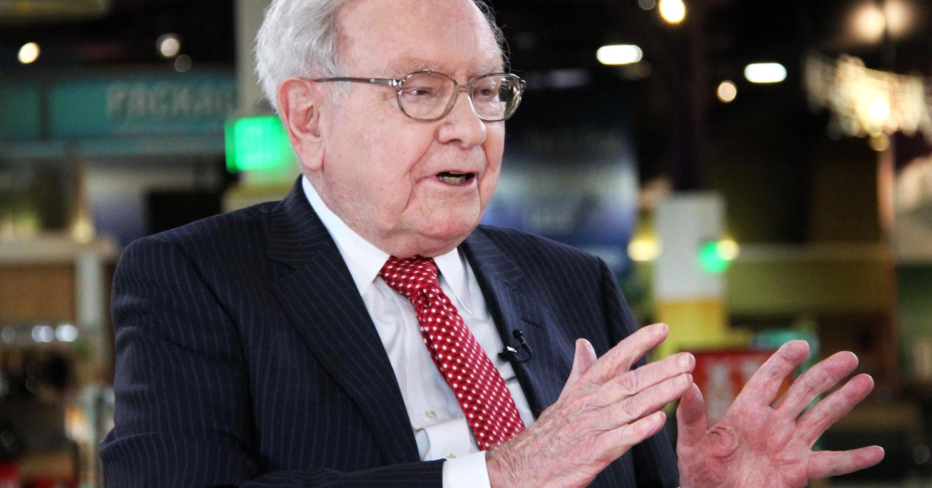 Warren Buffett quản lý hơn 360.000 nhân viên như thế nào? - 1