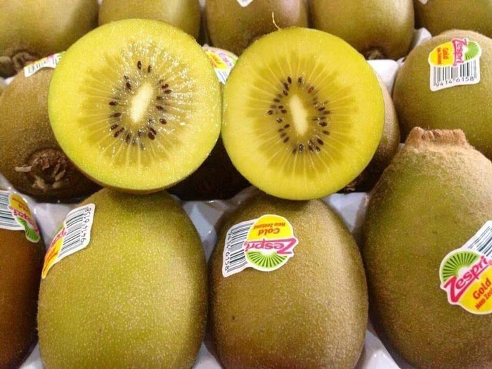 Kiwi vàng, xoài đỏ, nho ngón tay thay vải, mận cúng Tết Đoan Ngọ - 3