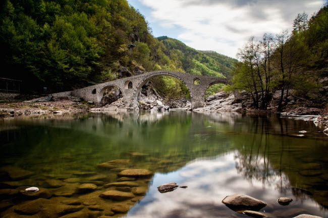 Sheytan Krupriya, Bulgary: Cây cầu từ thế kỷ thứ 16 gần thành phố Ardino được cho là bị ma ám.