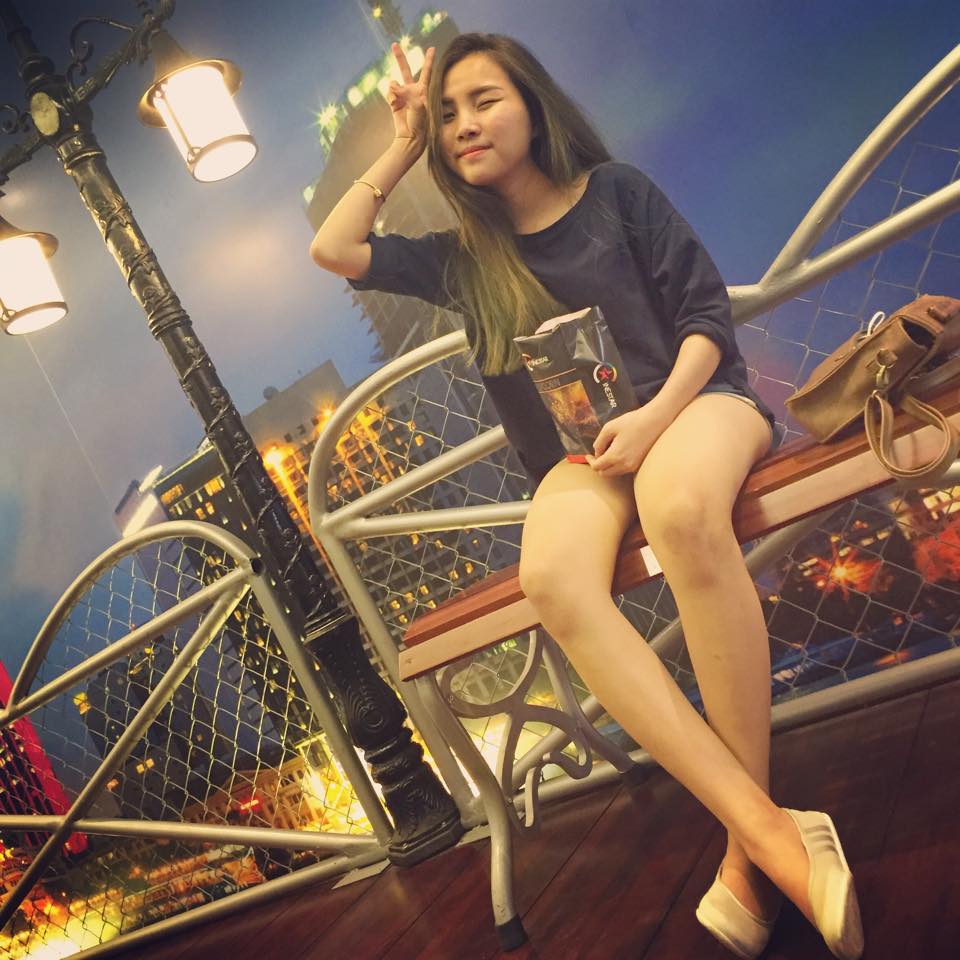 Phương Mỹ Chi "lu mờ" trước nhan sắc chị gái quá bốc lửa - 6