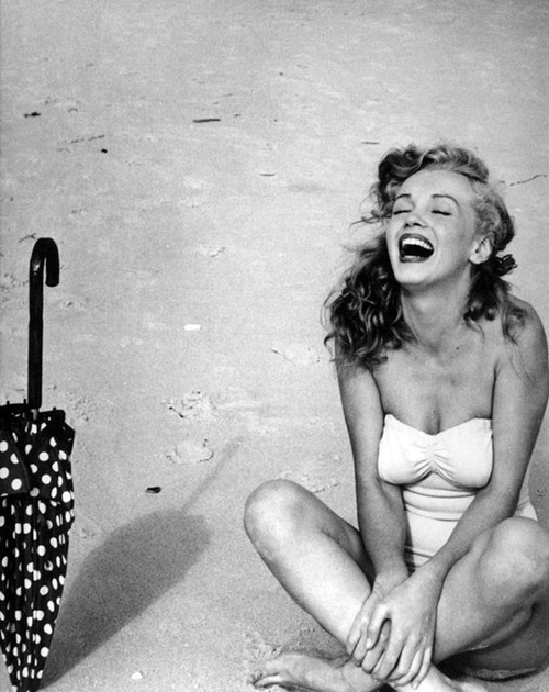 Hé lộ cách Marilyn Monroe gìn gữ nhan sắc huyền thoại - 2