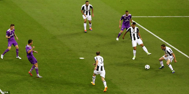 Góc chiến thuật Real – Juventus: Mũi khoan Ronaldo đỉnh cao phá bê tông - 1
