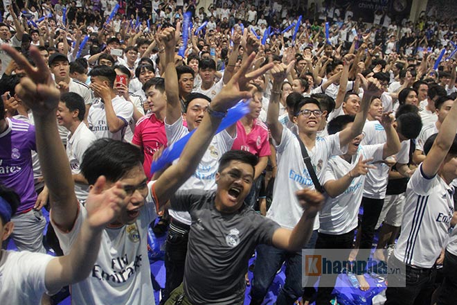 “Vua” Ronaldo vô địch cúp C1: 2000 fan Real Việt phát cuồng - 9