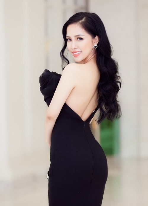 Chị dâu giàu có của Bảo Thy sexy chẳng kém mỹ nhân showbiz - 5