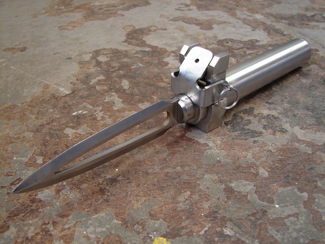 Cận cảnh loại dao găm nguy hiểm tới mức bị cấm ở Mỹ - 2