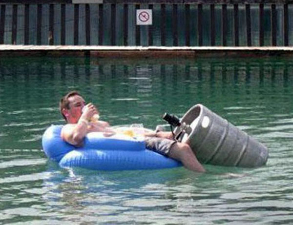 Bác sĩ phụ khoa "phát điên" vì trời nóng - 3