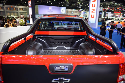 Cách tân Chevrolet Colorado với gói độ chính hãng - 6