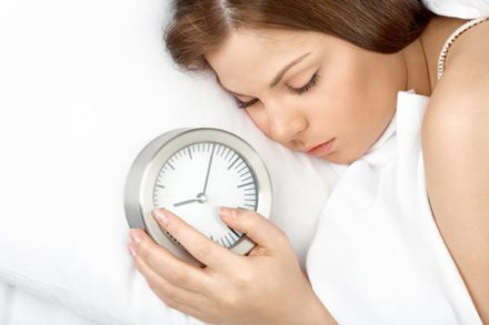 Ngủ ít hơn 6 giờ mỗi ngày tăng gấp đôi nguy cơ tử vong - 1