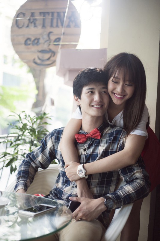 Cảnh diễn tình tứ của Huỳnh Anh và các người đẹp chẳng kém Hoàng Oanh - 12