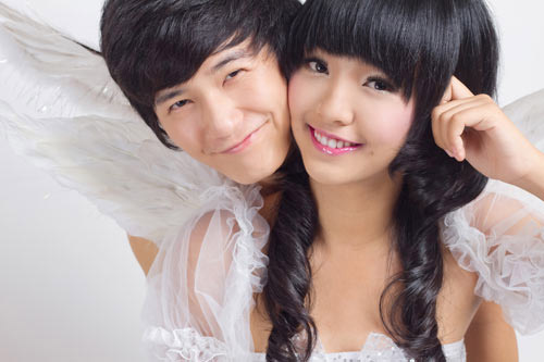 Cảnh diễn tình tứ của Huỳnh Anh và các người đẹp chẳng kém Hoàng Oanh - 6