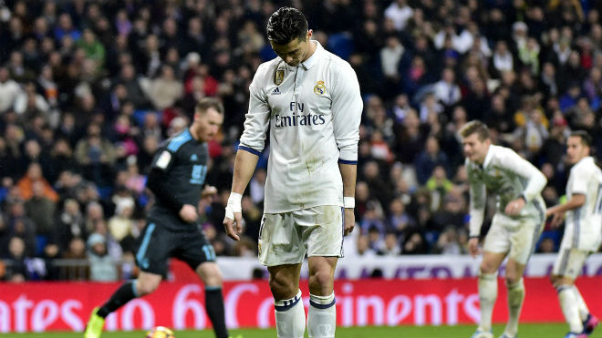 Ronaldo - huyền thoại đương đại: Bất tử từ những tranh cãi, thị phi (P2) - 1