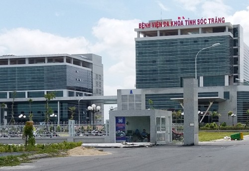 Nóng 24h qua: Xích cổ vợ nhốt trong buồng vì "quá yêu" - 4