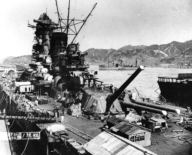 Trận đánh tan tành siêu chiến hạm Nhật, 2.500 người chết - 2