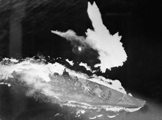 Trận đánh tan tành siêu chiến hạm Nhật, 2.500 người chết - 3
