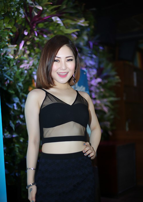 Tuyên bố độc thân, Hà Hồ, Midu ngày càng sexy thế tình cũ có tiếc? - 13