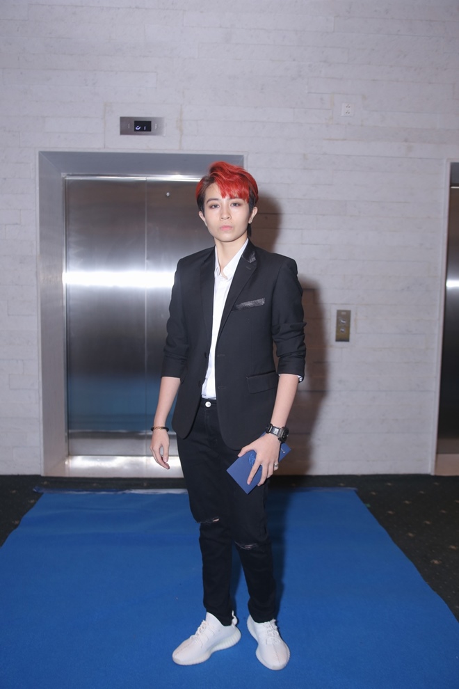 Huỳnh Anh, Hoàng Oanh ngồi bên nhau thân mật hậu chia tay - 12