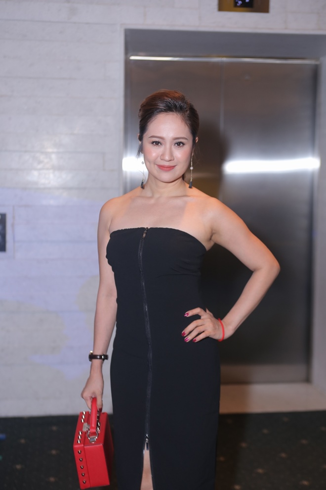 Huỳnh Anh, Hoàng Oanh ngồi bên nhau thân mật hậu chia tay - 4