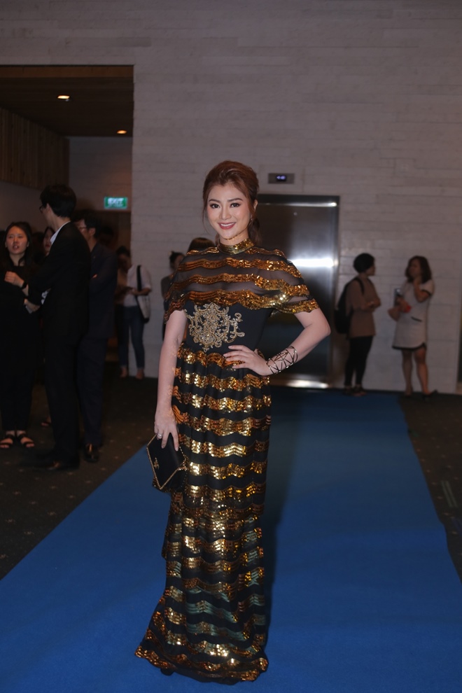 Huỳnh Anh, Hoàng Oanh ngồi bên nhau thân mật hậu chia tay - 5