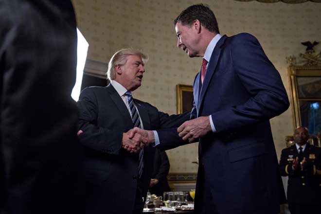 Cựu Giám đốc FBI tiết lộ cuộc trò truyện với ông Trump - 2