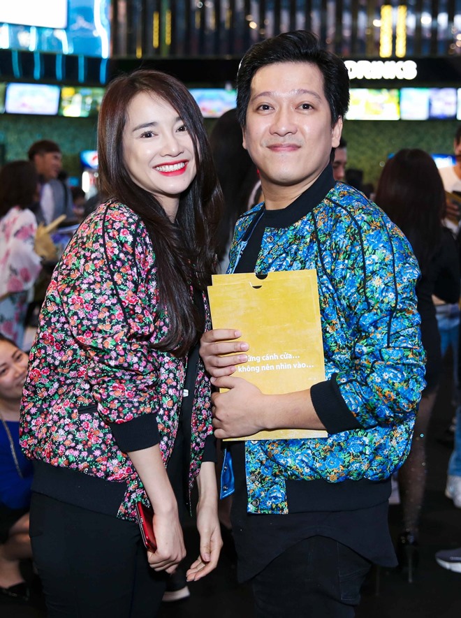 Trường Giang, Nhã Phương tình tứ diện đồ đôi đi xem phim - 1